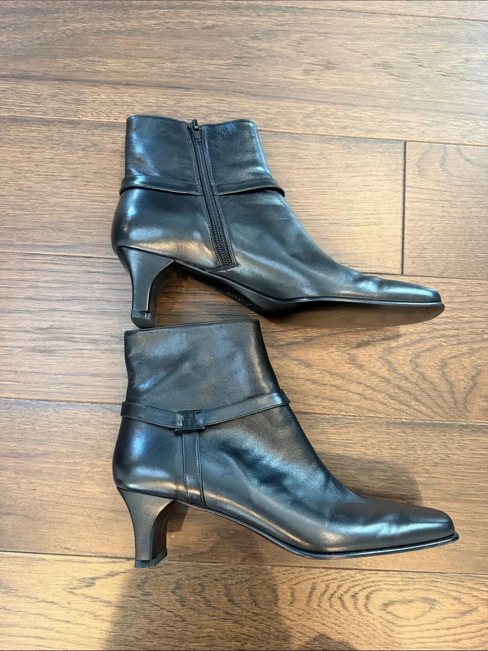 SALVATORE FERRAGAMO Black Leather Square Toe Booties - Size 7.5 - C61-145